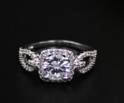 Europe and the United States hot zircon jewelry plated platinum gemstone jewelry trend ring